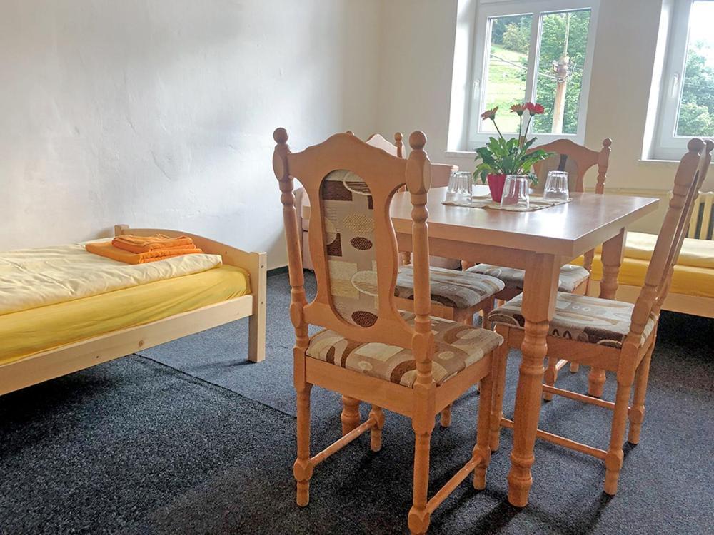 Penzion Sally Albrechtice v Jizerskych horach Buitenkant foto