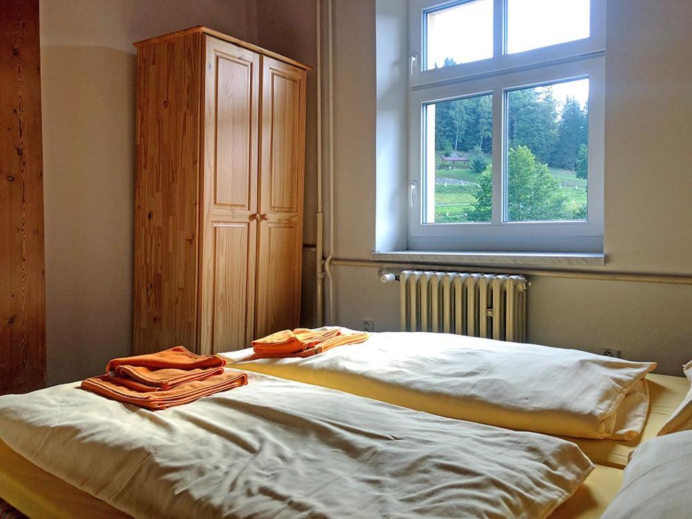 Penzion Sally Albrechtice v Jizerskych horach Buitenkant foto